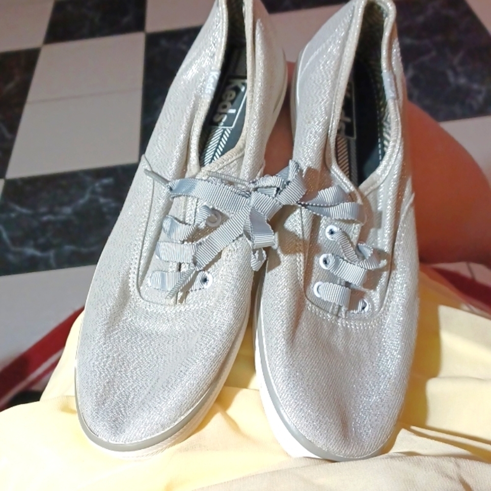Keds Silver Lace-up Sneakers in Size 8